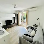 Apartamento Rez-de-jardin Au Calme Absolu