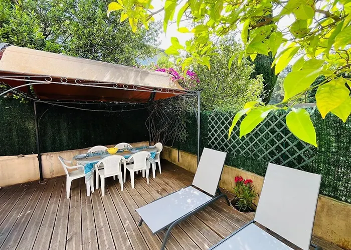 Rez-de-jardin Au Calme Absolu *